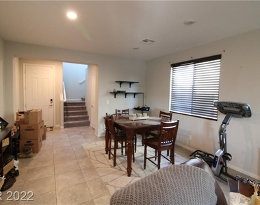 7632 Bandon Cliffs Street - Photo Thumbnail 13