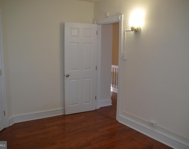 8515 Lansdowne Ave - Photo Thumbnail 23