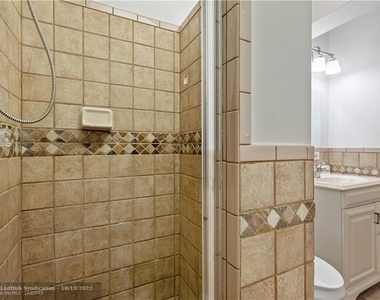 6008 Linden Cir - Photo Thumbnail 26