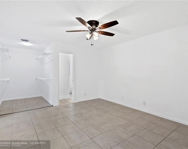 3917 Cocoplum Cir - Photo Thumbnail 11