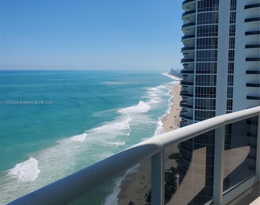 16001 Collins Ave - Photo Thumbnail 6