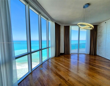 16001 Collins Ave - Photo Thumbnail 17