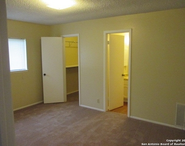 5250 Gordon Cooper Dr - Photo Thumbnail 6