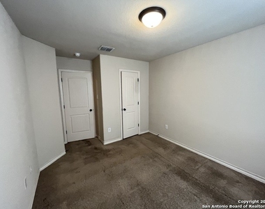 7046 Lakeview Dr - Photo Thumbnail 19