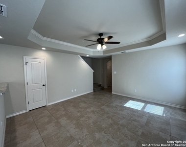 6531 Marcel Way - Photo Thumbnail 3