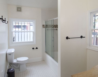 1341 Newton St Nw #1 - Photo Thumbnail 11