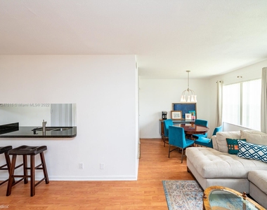 334 Sw 86th Ave Apt 206 - Photo Thumbnail 8