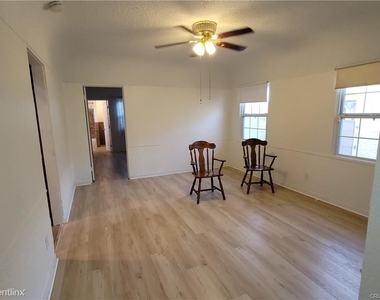 825 Palm Pl - Photo Thumbnail 3