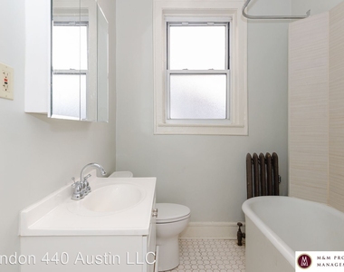 440-448 N Austin Avenue - Photo Thumbnail 13