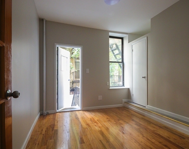 622 East 11th Street (Ave B & C) - Photo Thumbnail 4