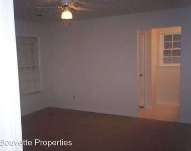 1800 Stanton Way - Photo Thumbnail 12