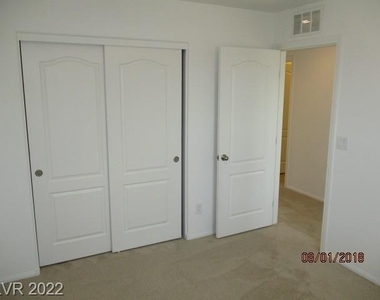 10761 Yarmouth Bay Court - Photo Thumbnail 23