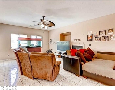 3533 Tertulia Avenue - Photo Thumbnail 2