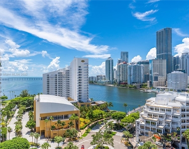 520 Brickell Key Dr - Photo Thumbnail 1