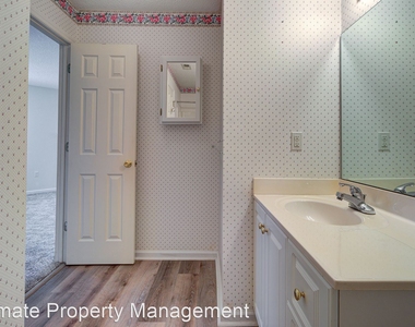 4110 Breezewood Drive 103 - Photo Thumbnail 15