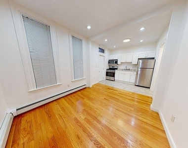 497 Warren St Apt 1r - Photo Thumbnail 4