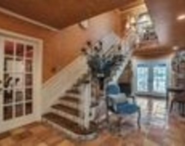 113 Laburnum Dr - Photo Thumbnail 2