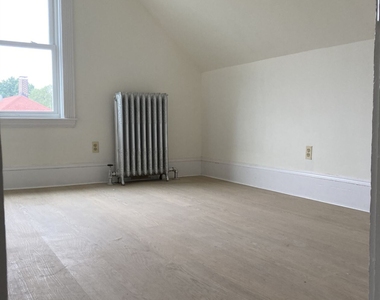 148 Washington St # 2 - Photo Thumbnail 3