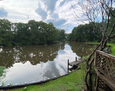 2021 Bayou Lane - Photo Thumbnail 12