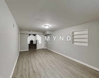 8349 Meridian Dr - Photo Thumbnail 16