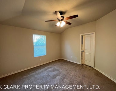 6874 Lakeview Dr #101 - Photo Thumbnail 16