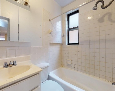 220 East 85 Street - Photo Thumbnail 8