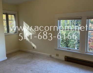 1828 Longview Ave - Photo Thumbnail 26