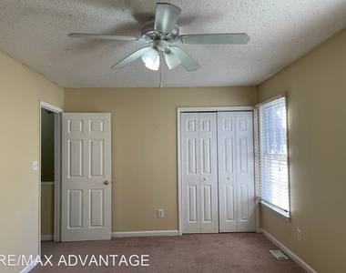 673 Redland Dr. - Photo Thumbnail 9