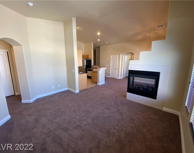 3309 Speckle Summer Place - Photo Thumbnail 9