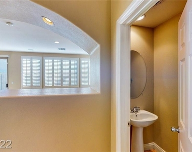 5428 Whisper Bluff Street - Photo Thumbnail 23