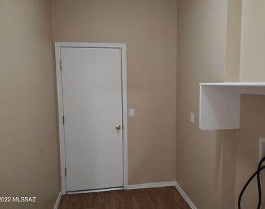 7794 W Lees Ferry Court - Photo Thumbnail 20