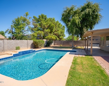 2260 E Wildhorse Place - Photo Thumbnail 1