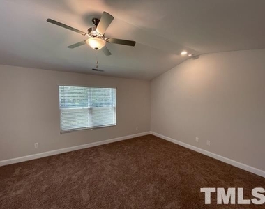 6806 Eddy Point Lane - Photo Thumbnail 12