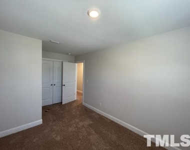 6806 Eddy Point Lane - Photo Thumbnail 15