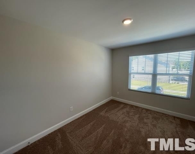 6806 Eddy Point Lane - Photo Thumbnail 16