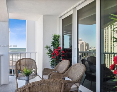 5401 Collins Ave - Photo Thumbnail 30