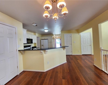 276 Weatherford Way - Photo Thumbnail 9