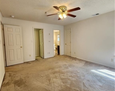 276 Weatherford Way - Photo Thumbnail 32