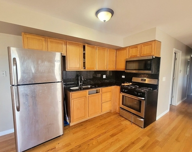 3215 W Armitage Avenue - Photo Thumbnail 3