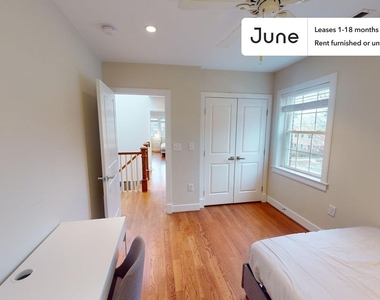 1845 Burke Street - Photo Thumbnail 24