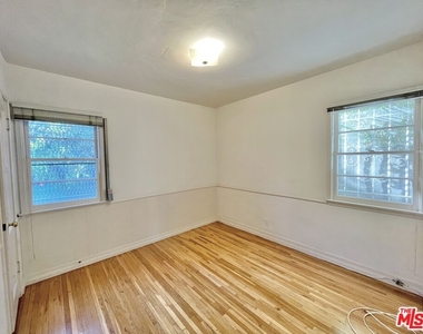 2607 Tilden Ave - Photo Thumbnail 7