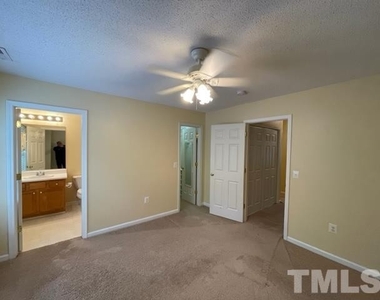 2903 Gross Avenue - Photo Thumbnail 12