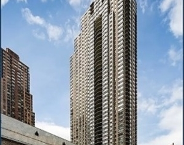 West 60th Street - Photo Thumbnail 0