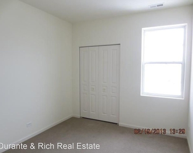 2275 Aurora Drive #25 - Photo Thumbnail 6