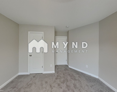 1410 Forsythia Way - Photo Thumbnail 14