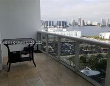 18101 Collins Ave - Photo Thumbnail 17