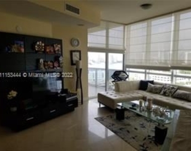 18101 Collins Ave - Photo Thumbnail 12