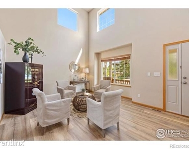 1145r Crabapple Drive - Photo Thumbnail 5