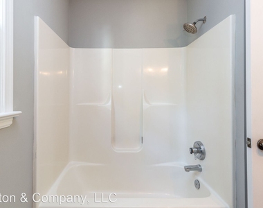 7506 Northford Lane - Photo Thumbnail 20