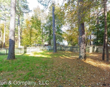 7506 Northford Lane - Photo Thumbnail 41